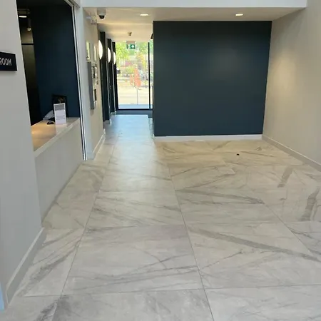 Two Bedrooms Exquisite En-Suite Apartment Deansgate-3